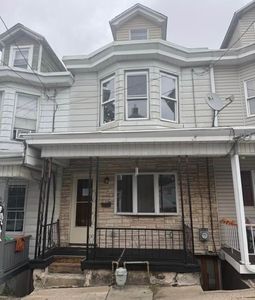 292 N 8th St, Pottsville, PA, 17901