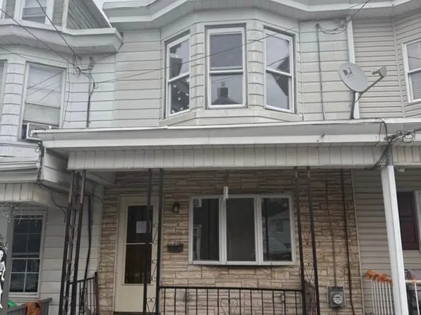 292 N 8th St, Pottsville, PA 17901