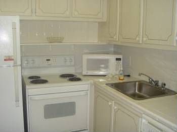 2nd image of 1010 Ellesmere #A