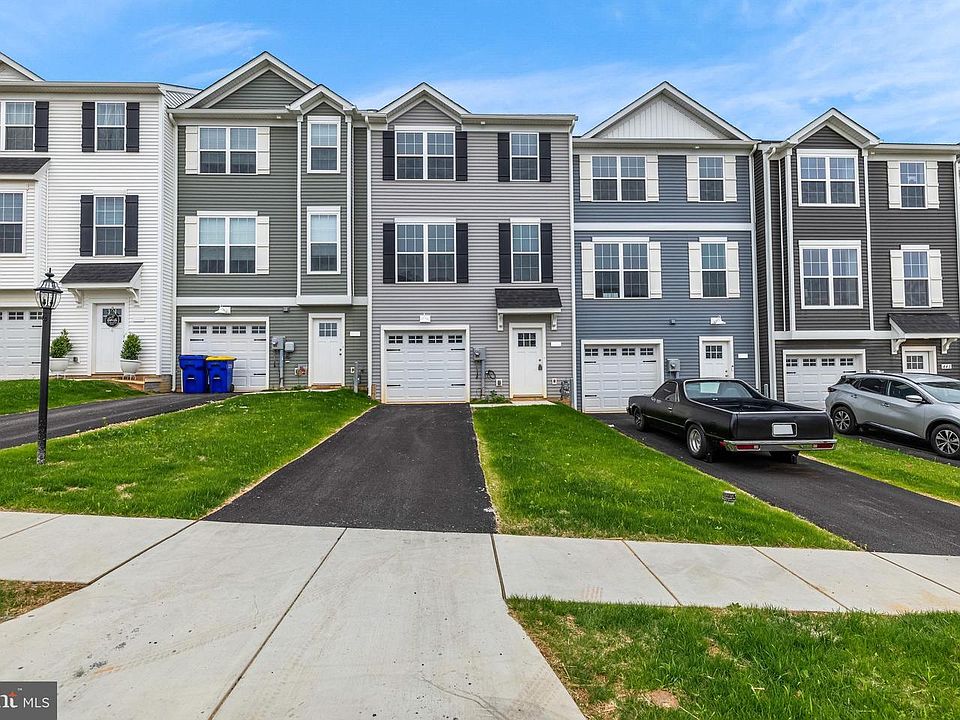 1st image of 456 Bradford Dr
