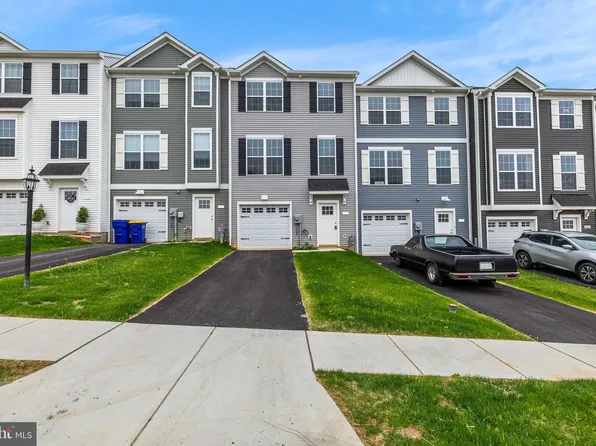 456 Bradford Dr, Red Lion, PA 17356