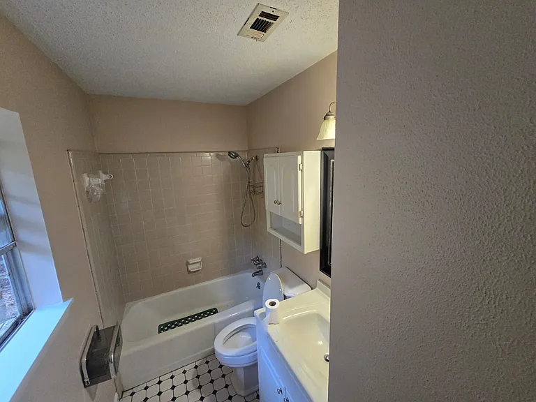 34 Pembrook Cir — Photo 14