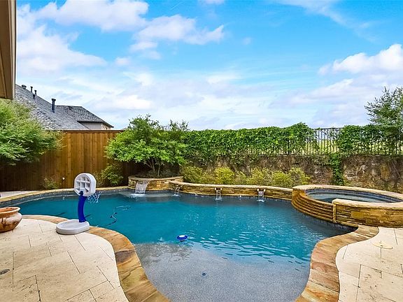 3rd image of 458 Stone Canyon Dr