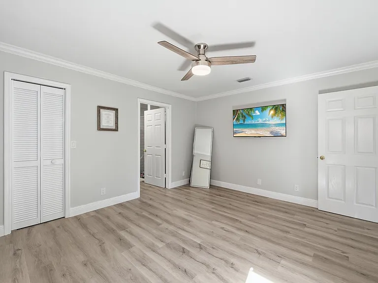 5635 Lake George Pl — Photo 17