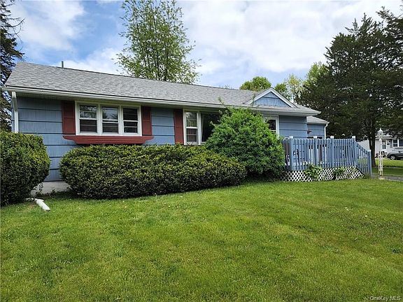 2nd image of 28 Flemming Dr