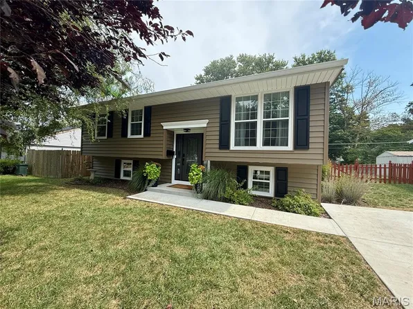 305 Spruce St, O Fallon, IL 62269