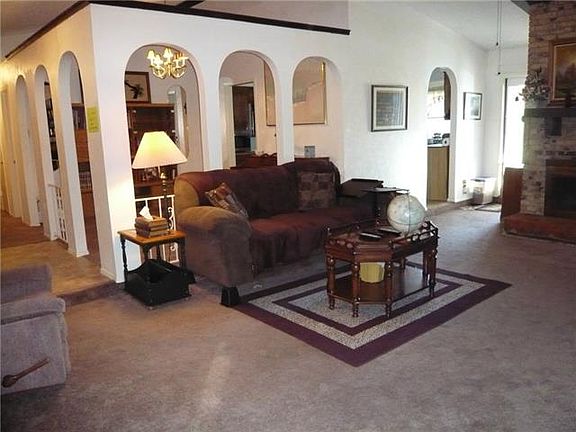 5th image of 607 Abilene Dr