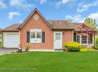 36 Edgeware Clos #1000, Freehold, NJ 07728