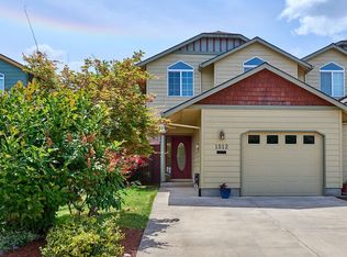1512 SW Harbor Dr, McMinnville, OR 97128