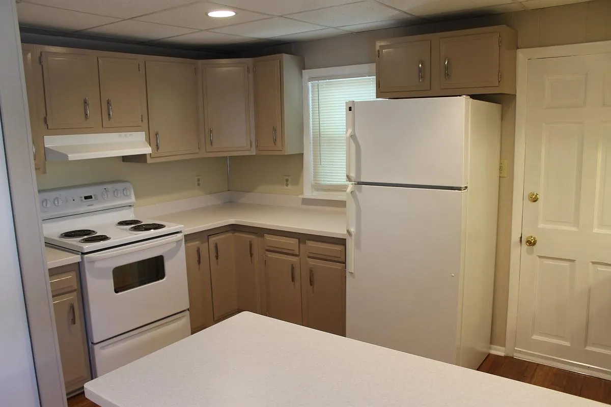 2 bed, 1000 sqft, $1,725 — Photo 1