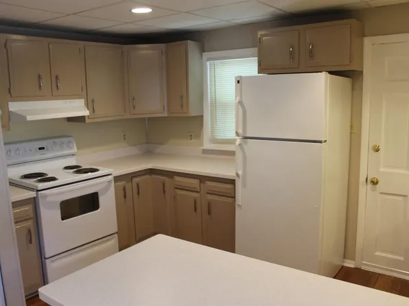 1313 N Scott St APT 2, Wilmington, DE 19806