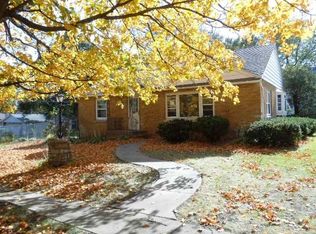 302 E Liberty St, Newark, IL 60541