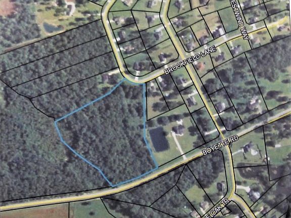 3rd image of 74 Brookfield Dr
