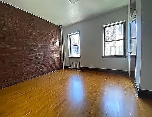 2nd image of 28 W 125th St #3EE