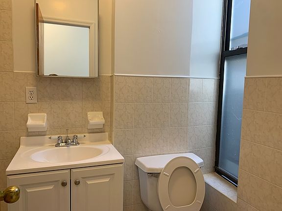 4th image of 528 E 83rd St APT 5E