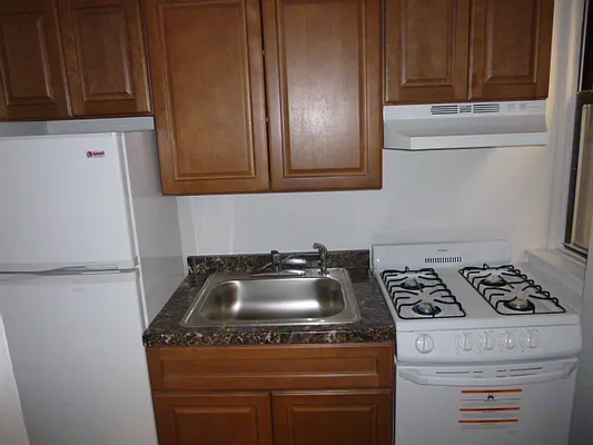 Rented by JK Dansar Corp | media 28