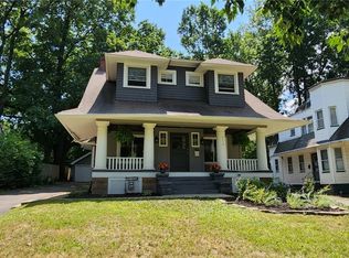 3174 Oak Rd, Cleveland Heights, OH 44118