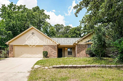 3908 Helmsford Dr Photo 1