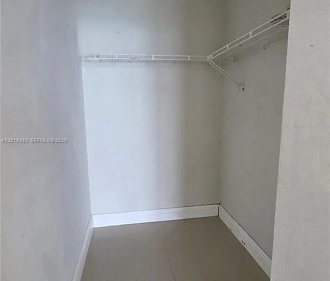 7601 E Treasure Dr #1516 — Photo 29