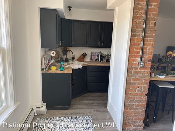 3rd image of 710 N 6th St #11085389