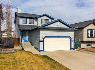 132 S Jessie Robinson Close N, Lethbridge, AB T1H3Y8