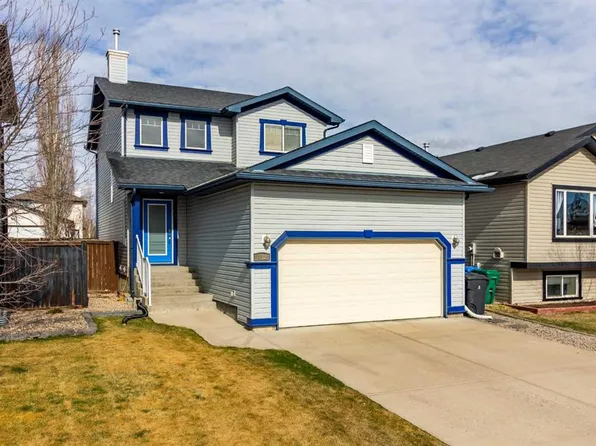 132 S Jessie Robinson Close N, Lethbridge, AB T1H 3Y8