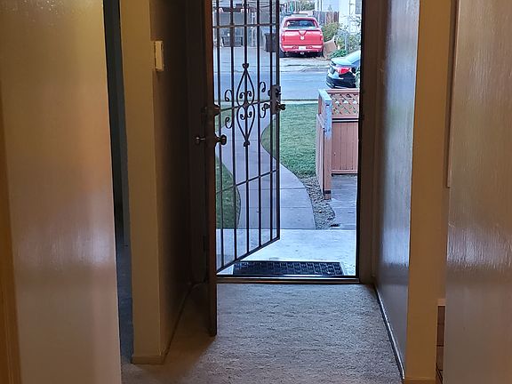 5th image of 685 N 18th St