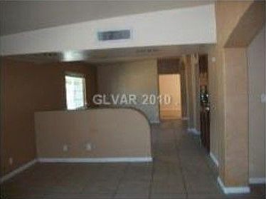 4th image of 3125 Parkdale Cir