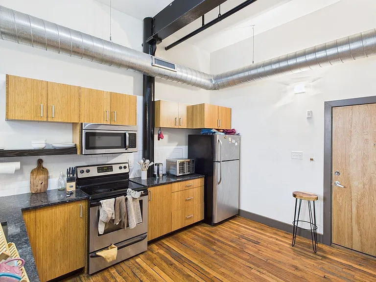1322 W Broad St #2-C — Photo 6
