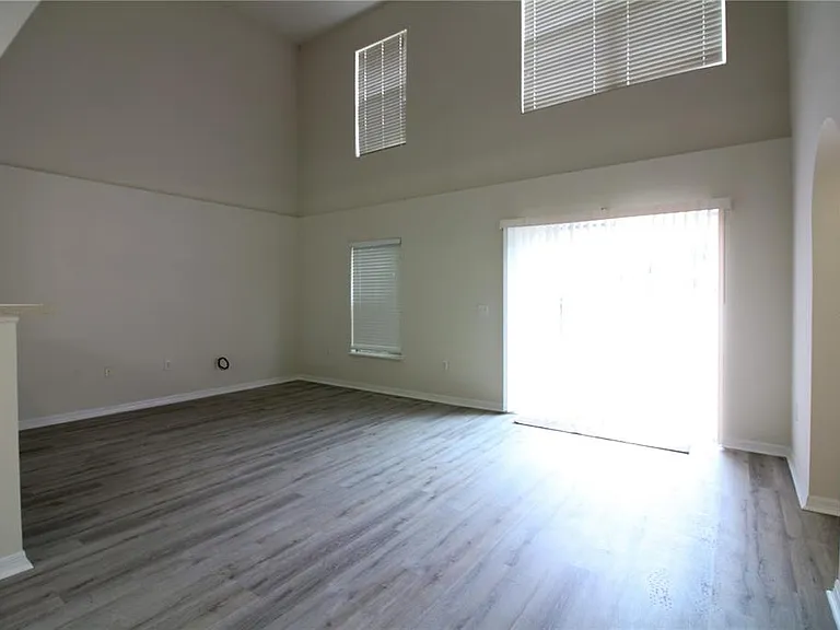 1222 Myopia Hunt Club Dr — Photo 11