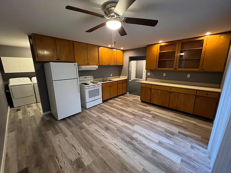 2418 Sheridan Dr — Photo 24