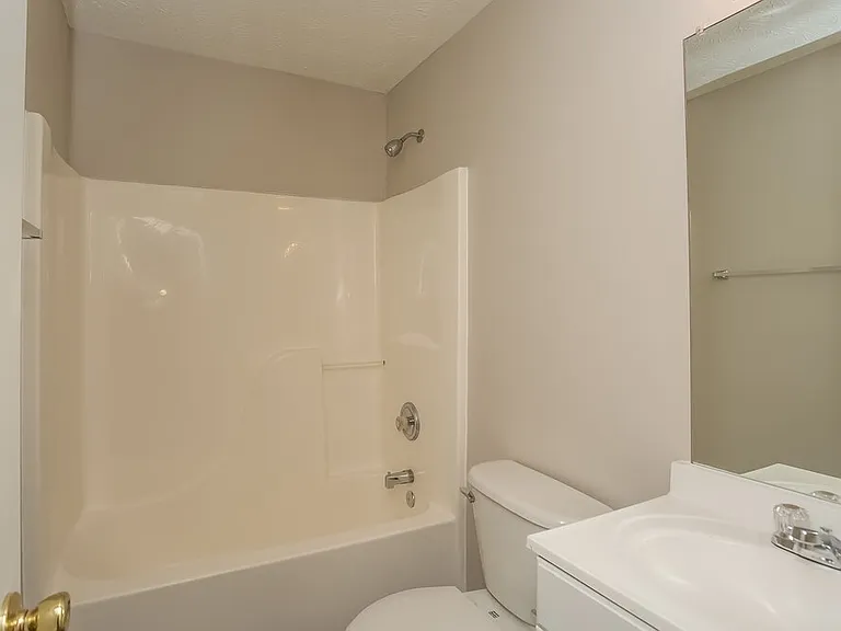 430 Summer Hill Cir — Photo 14