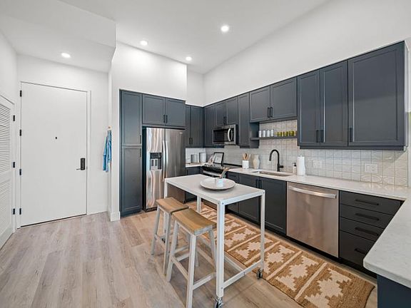 3rd image of 98 NW 29th St #22B