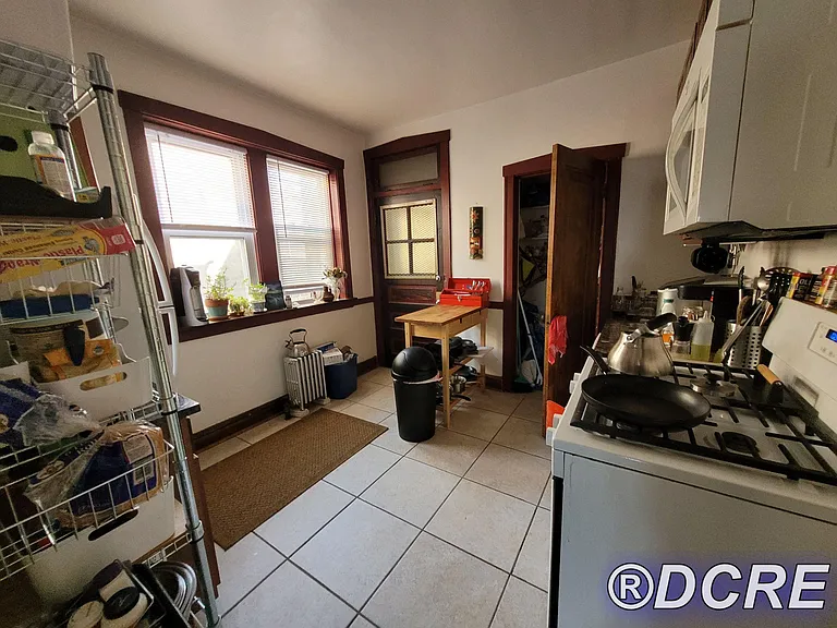 1427 N Artesian Ave #1A — Photo 4