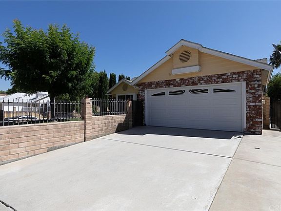 4th image of 32184 Green Hill Dr