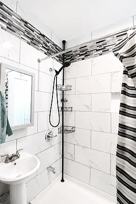Bathroom, photo 1