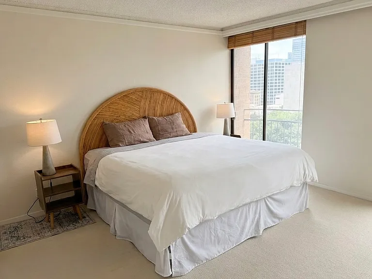 1122 Colorado St #1108 — Photo 3