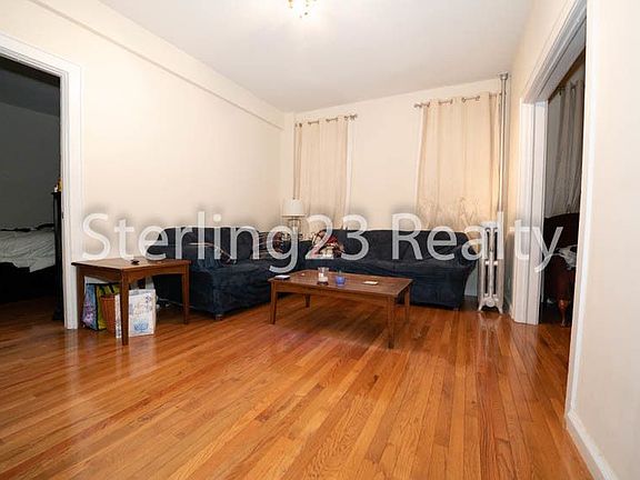 2nd image of 2415 28th St APT 2