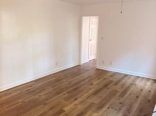 848 Thorn St APT 79, Sewickley, PA 15143