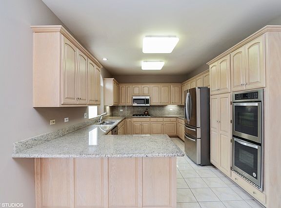 5th image of 2511 Glen Eagles Dr