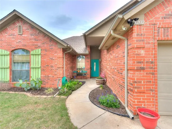 4202 Rhode Island Ave, Edmond, OK 73013