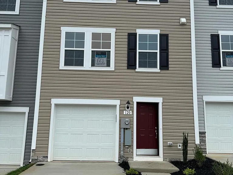 120 Tuxford Rd — Photo 2