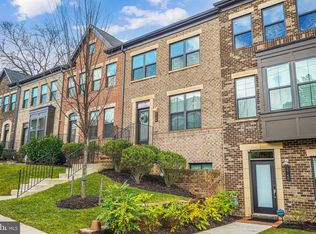 5746 10th Rd N, Arlington, VA 22205