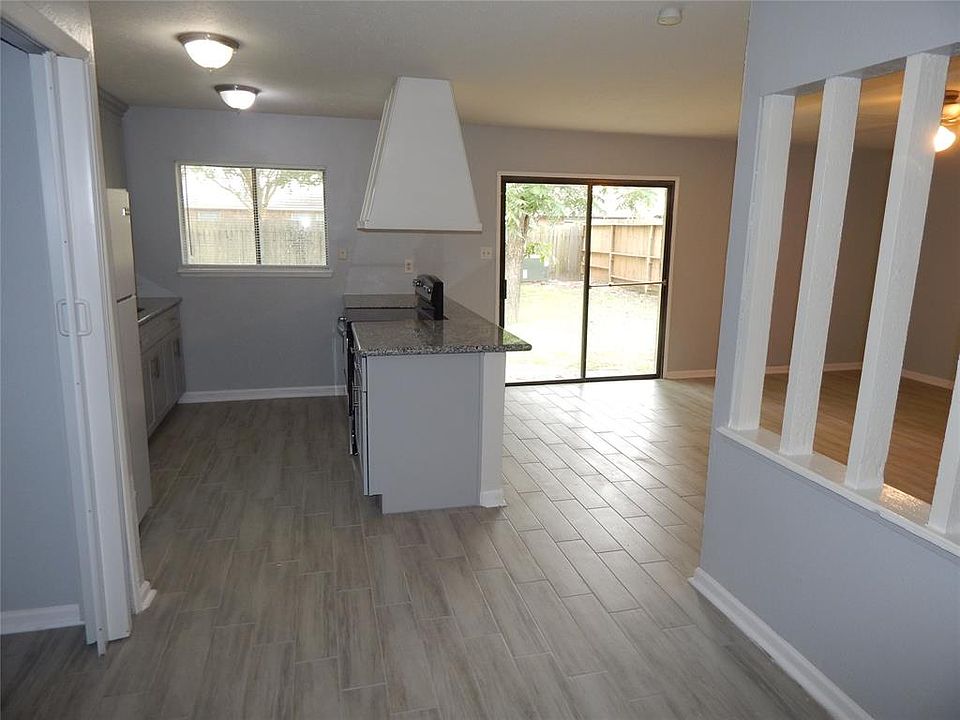 1st image of 17611 Wolf Hollow Dr