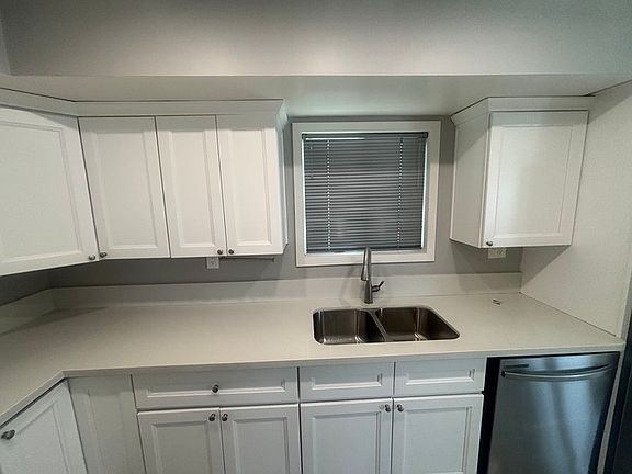 5th image of 11850 S Inglewood Ave #1