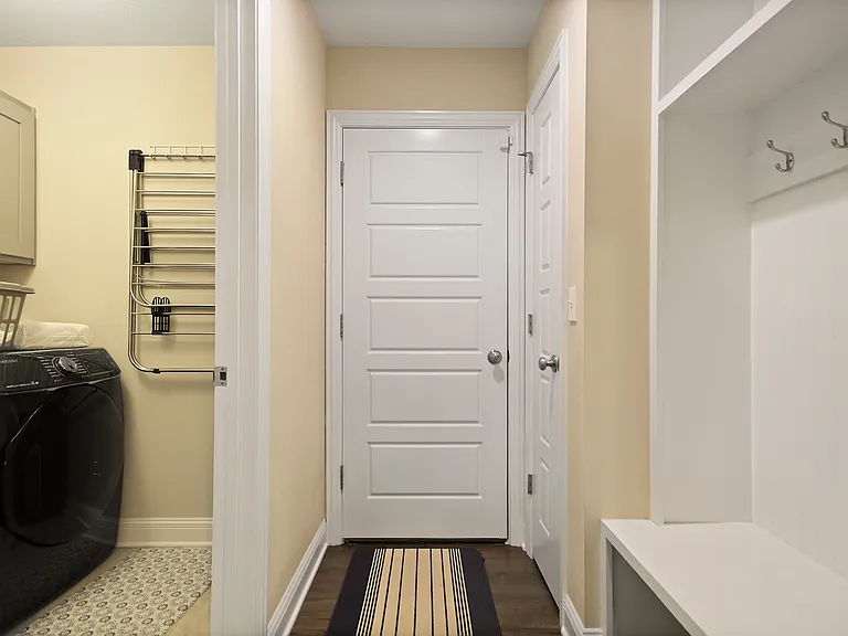 902 Rutland Dr — Photo 22