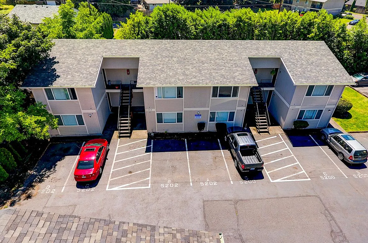 1 bed, $1,025 — Photo 2