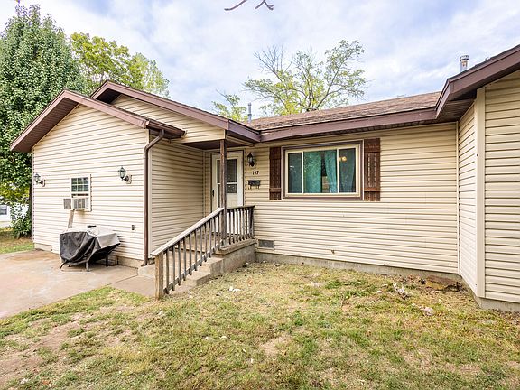 2nd image of 137 W Cline Street