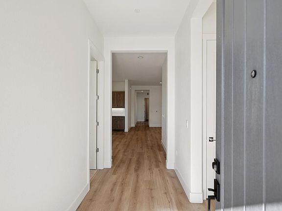 5th image of 605 Santa Ynez Way