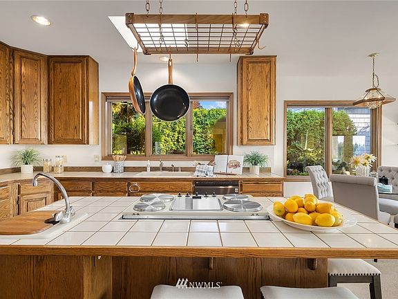 5th image of 15278 SE 58th St